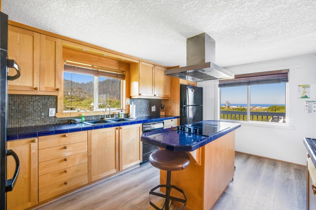 Cape Meares Beach Getaway Ngoại thất bức ảnh