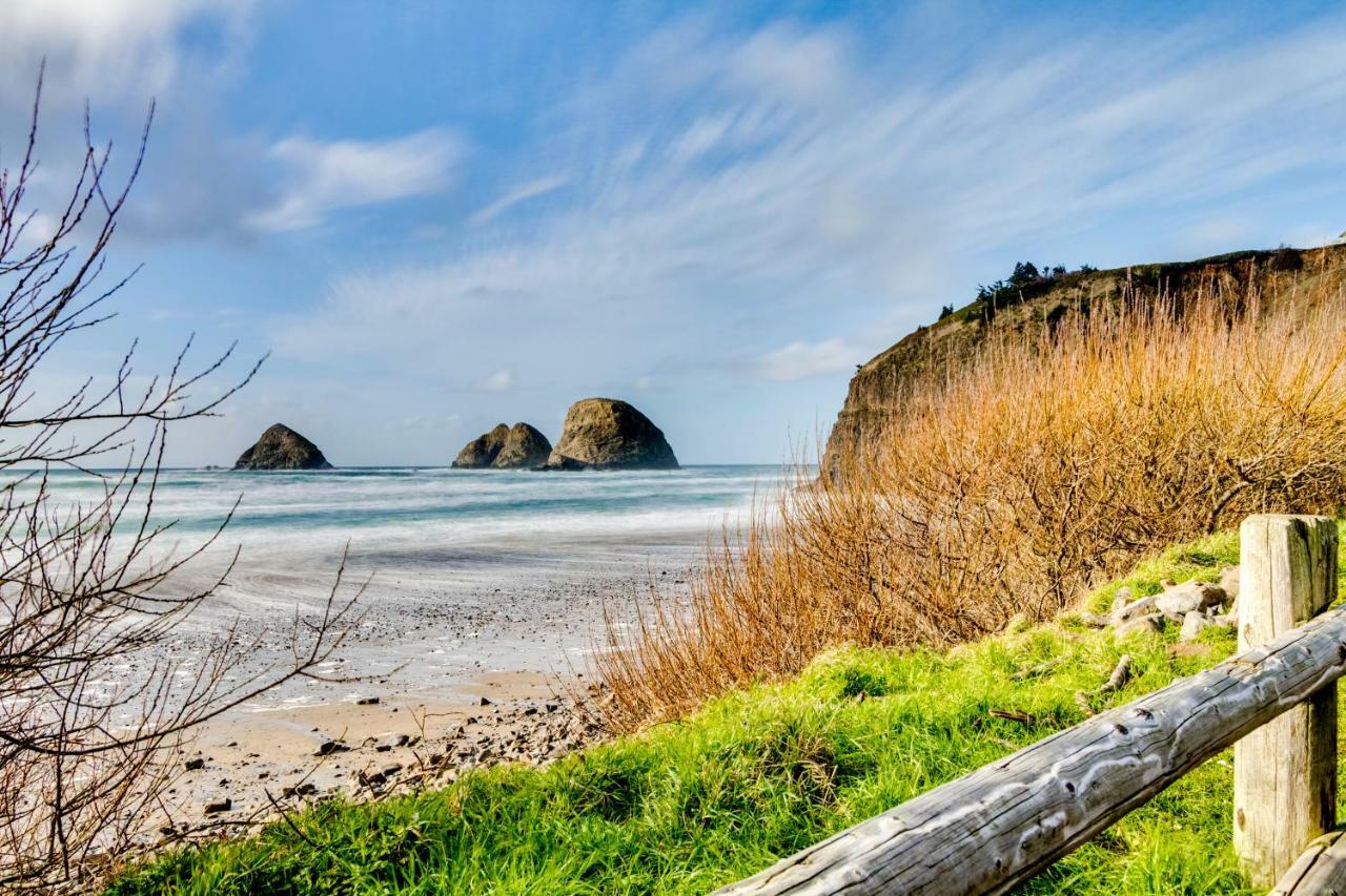 Cape Meares Beach Getaway Ngoại thất bức ảnh